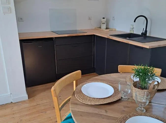 Calme Dans Maisonnette